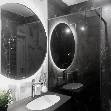 Vip центр львова джакузі камін площа ринок Apartment *