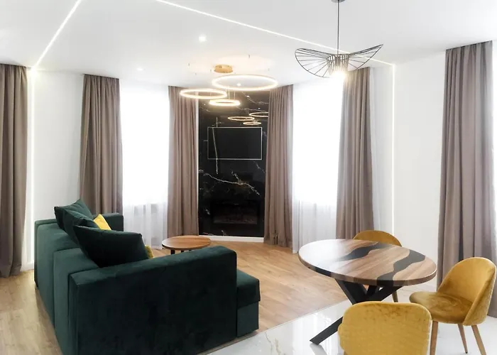 Vip центр львова джакузі камін площа ринок Apartmán *