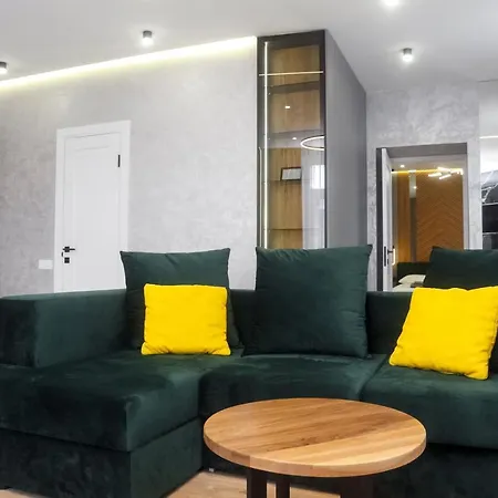 Daire Апартаменти 2 Кімнати Площа Ринок Джакузі Вулиця Осмомисла 11 *