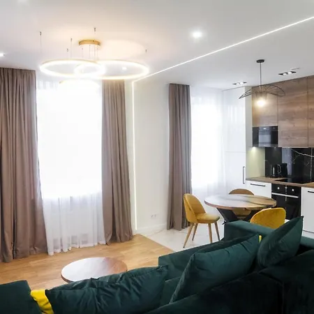 Апартаменти 2 Кімнати Площа Ринок Джакузі Вулиця Осмомисла 11 * Lviv