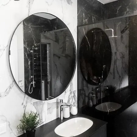 Апартаменти 2 Кімнати Площа Ринок Джакузі Вулиця Осмомисла 11 * Lviv