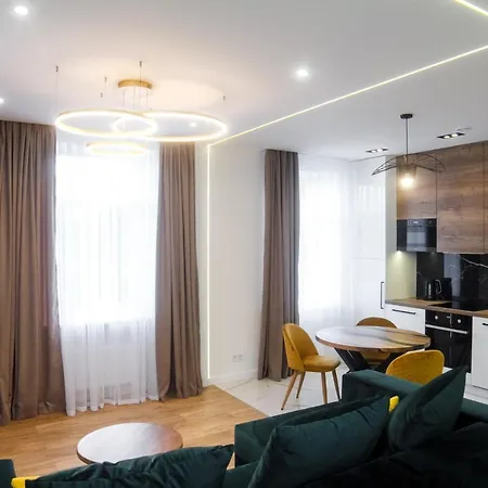 Vip центр львова джакузі камін площа ринок