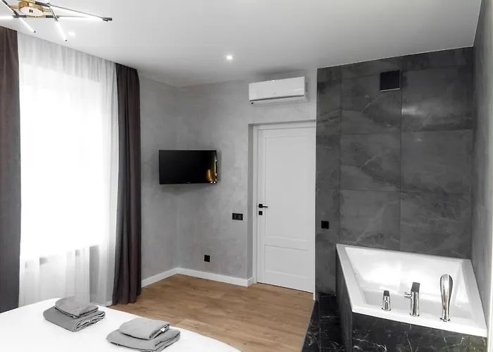 Vip центр львова джакузі камін площа ринок