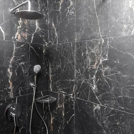 Vip центр львова джакузі камін площа ринок